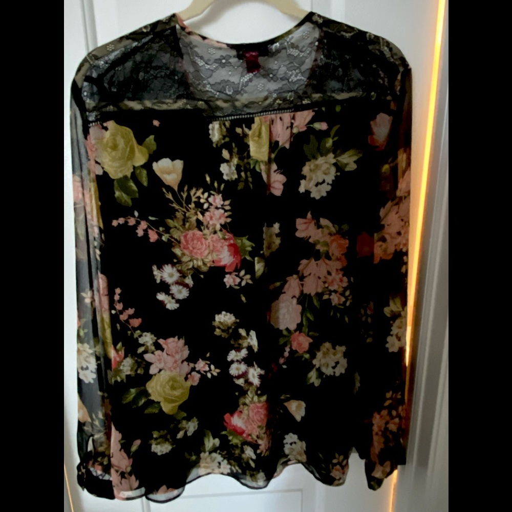 Vince Camuto long sleeve blouse XL.  Thank you for stopping by!